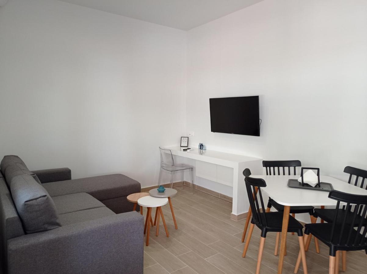 Partcon Apartment A Néoi Epivátai Dış mekan fotoğraf