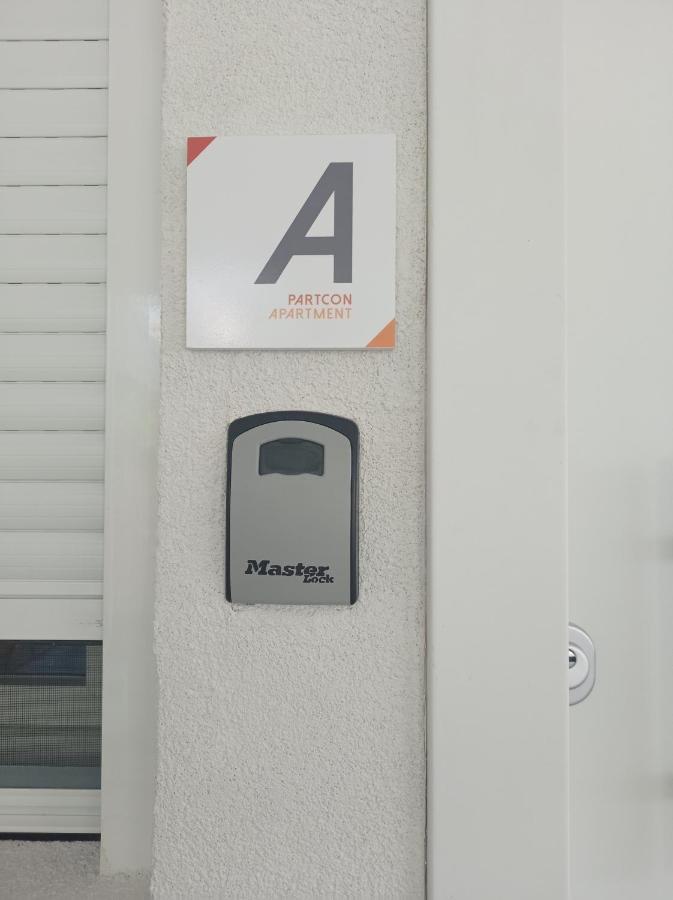 Partcon Apartment A Néoi Epivátai Dış mekan fotoğraf